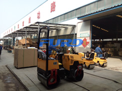 今日福瑞得微動(dòng)態(tài)--福瑞得機(jī)械小型壓路機(jī)發(fā)往北京、福建等地